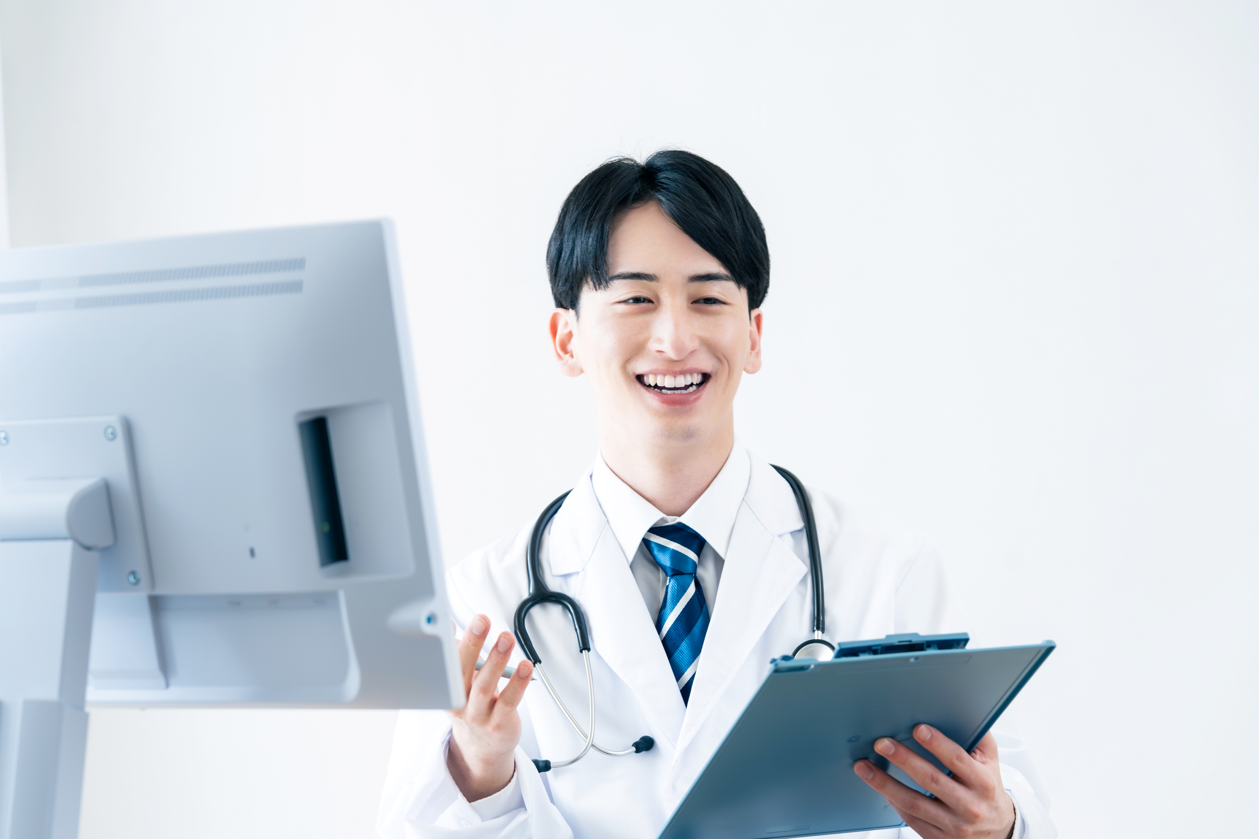 男性医師の画像